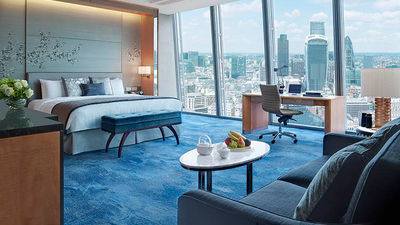 All rooms and suites at Shangri-La Hotel, At The Shard, London feature floor-to-ceiling windows, a distinguishing feature of the luxury property. // © 2017 Shangri-La Hotel, At The Shard, London