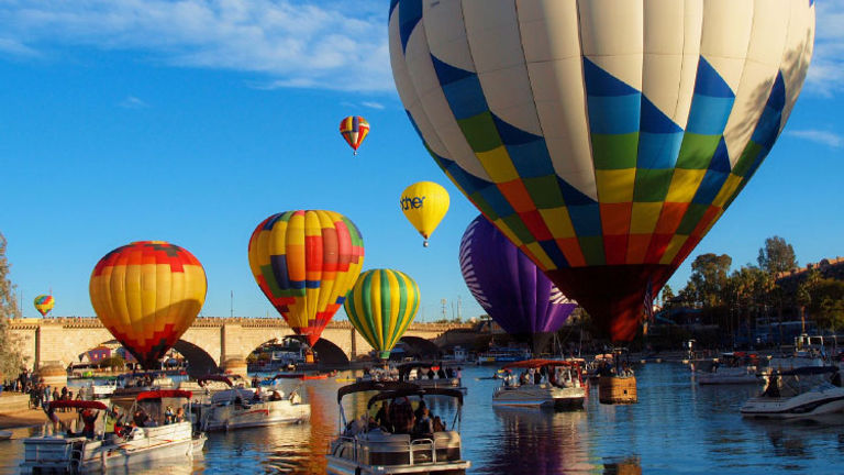 Lake Havasu Balloon Festival, Third Place, 2015 TravelAge West reader photo contest // © 2015 Becky McGuire