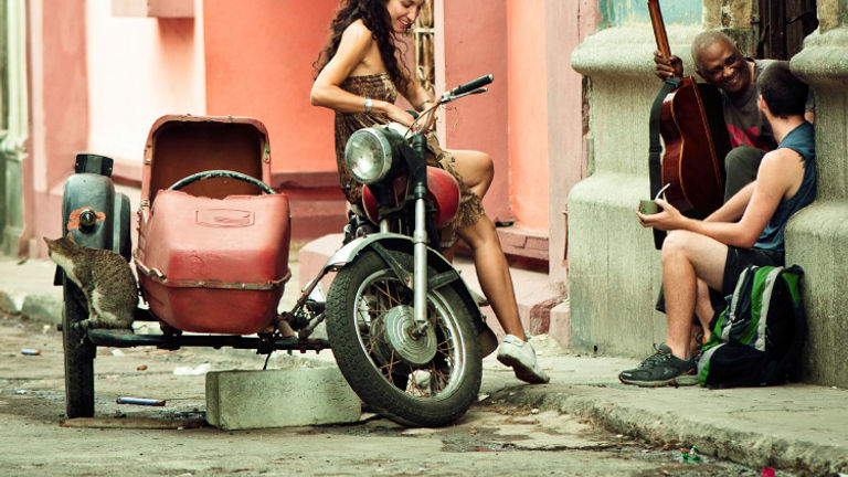 Visitors to Cuba are required to partake in 'meet the people' activities. // © 2016 iStock