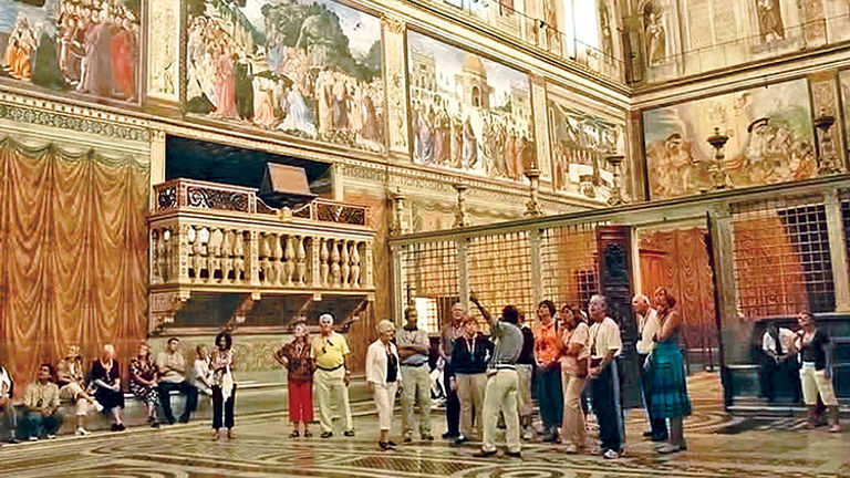 Tauck brings its guests behind the scenes in Italy, with an after-hours tour of the Sistine Chapel and Vatican Museums. // © 2017 Tauck