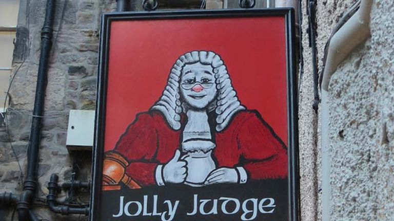Edinburgh Pub Tourl PHOTO GALLERY