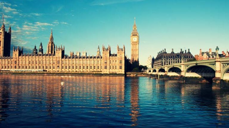 The largest island in Europe, the ninth largest in the world and the third most populous, Great Britain encompasses England, Scotland and Wales. // © 2014 Thinkstock 