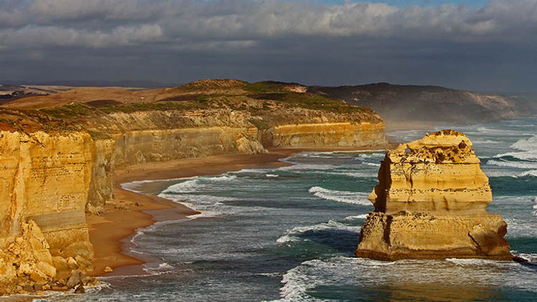 The 12 Apostles is just one sight to see along the 151-mile Great Ocean Road in Victoria, Australia. // © 2017 Wikimedia Commons