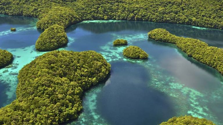 Koror Island is an ideal jumping-off point to explore Palau’s mostly uninhabited Rock Islands. // © 2014 dothow/Thinkstock