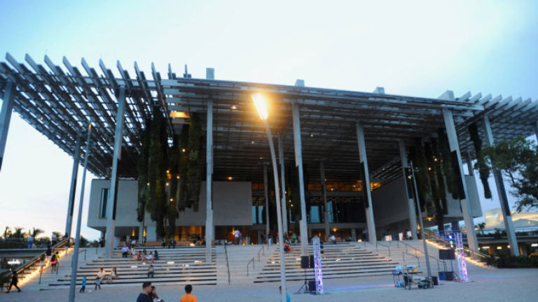 Miami has plenty to do for families, including a visit to Perez Art Museum Miami. // © 2015 Perez Art Museum Miami