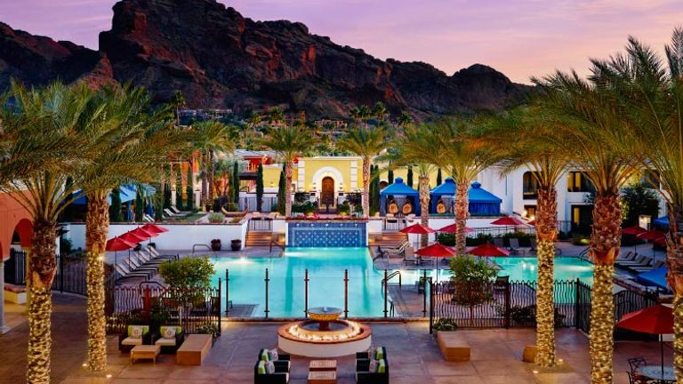 Omni Scottsdale Resort & Spa at Montelucia provides a convenient base for visitors. // © 2016 Omni Scottsdale Resort & Spa at Montelucia