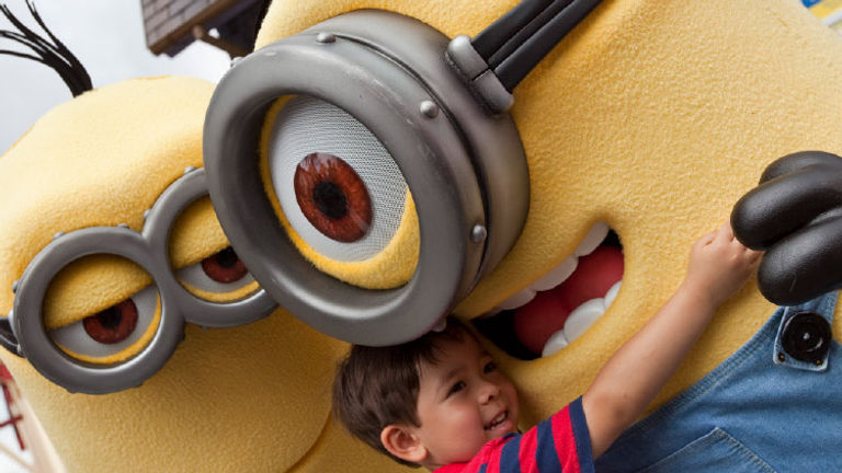 Kids can hang out with the Minions at Universal Studios Florida. // © 2017 Universal Orlando Resort