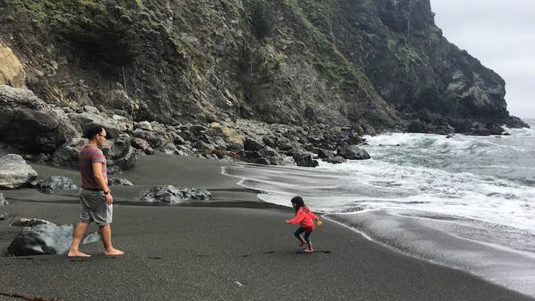 This black-sand beach is accessible via a steep public trail that begins at Ragged Point Inn and Resort. // © 2016 Chelsee Lowe