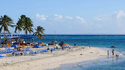 El Conquistador and its private island, Palomino Island, serve as a perfect vacation spot for visiting families. // © 2016 Michelle Rae Uy
