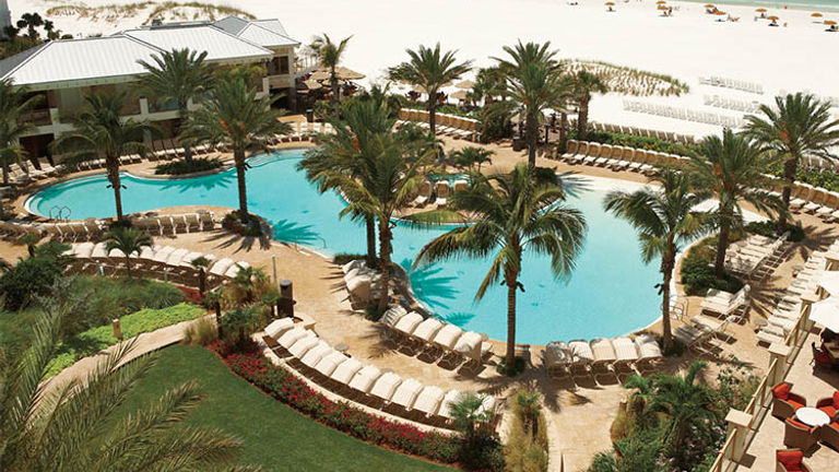 Kids will love splashing in the lagoon pool. // © 2016 Sandpearl Resort Clearwater Beach