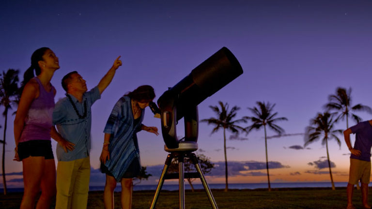 Aulani, A Disney Resort and Spa offers stargazing. // © 2014 Disney