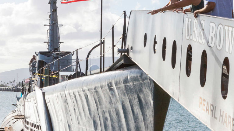 USS Bowfin tours add depth to a Pearl Harbor visit. // © 2016 HTA/Tor Johnson