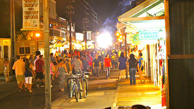 Among the reasons to visit Lahaina are Maui Friday Town Parties, free weekly festivals that rotate from Wailuku, Lahaina, Makawao and Kihei. // © 2014 Maui Fridays