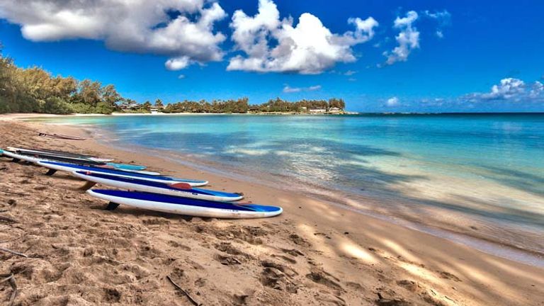 Part of Turtle Bay Resort’s 840 acres, the quiet Kawela Bay is one of Oahu’s most secluded beaches. // © 2015 Turtle Bay Resort