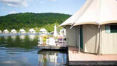 Most overwater bungalows are steep in price, but some are actually affordable — such as 4 Rivers Floating Lodge in Cambodia. // © 2015 Creative Commons user eytonz