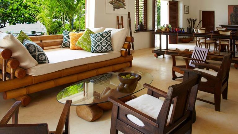 The living room at Ian Fleming’s GoldenEye villa in Jamaica // © 2015 Villas of Distinction