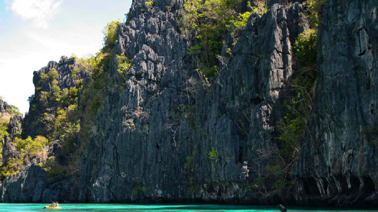 El Nido Resorts’ four locations each operate their own sewage treatment plant to ensure no raw sewage is expelled into the sea. // © 2017 iStock