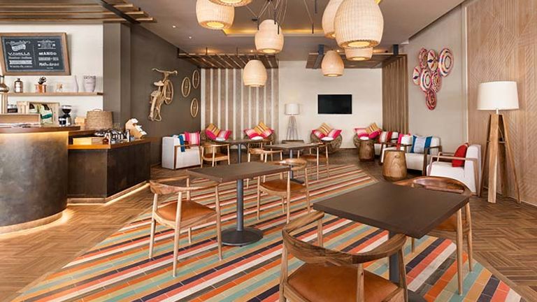 The hip Casa Cafe offers a wide variety of coffee and tea drinks, smoothies, pastries and more. // © 2016 Hyatt Ziva Cancun