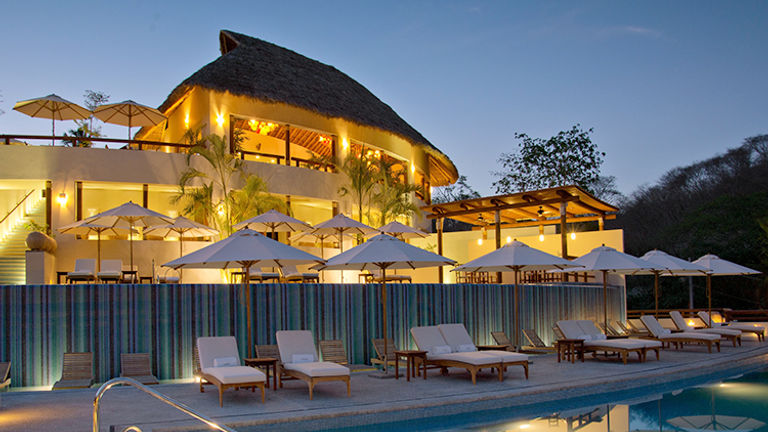 Tucked into the hills of La Cruz de Huanacaxtle in Riviera Nayarit, the recently opened Matlali Hotel offers understated luxury to its guests. // © 2014 Matlali Hotel