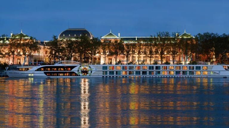 The Swiss Emerald in Lyon, France // © 2015 Tauck