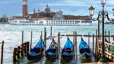 The River Countess in Venice, Italy // © 2013 Uniworld Boutique River Cruise Collection