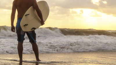 In remote areas, visitors can have the unique experience of being the only surfer on the water. // © 2014 Thinkstock