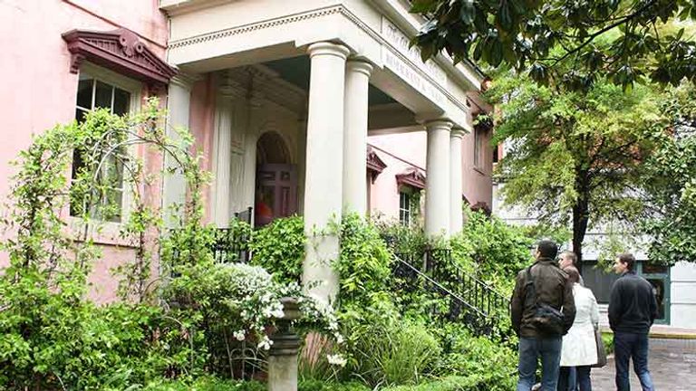 The Olde Pink House is a former planter home converted into a restaurant known for a refined touch on Southern cuisine. // © 2014 Nila Do Simon