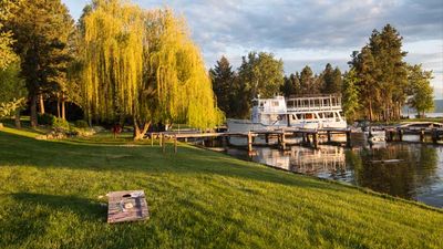 Unlike other dude ranches, Averill’s Flathead Lake Lodge is on a lake and is able to offer a number of water sports. // © 2017 Mindy Poder