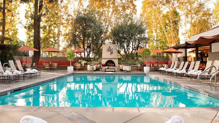 Guests might cool down in the resort pool. // © 2017 The Garland