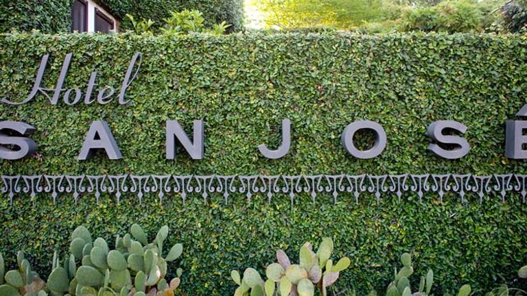 Hotel San Jose is an urban, bungalow-style hotel on South Congress. // © 2013 Austin CVB