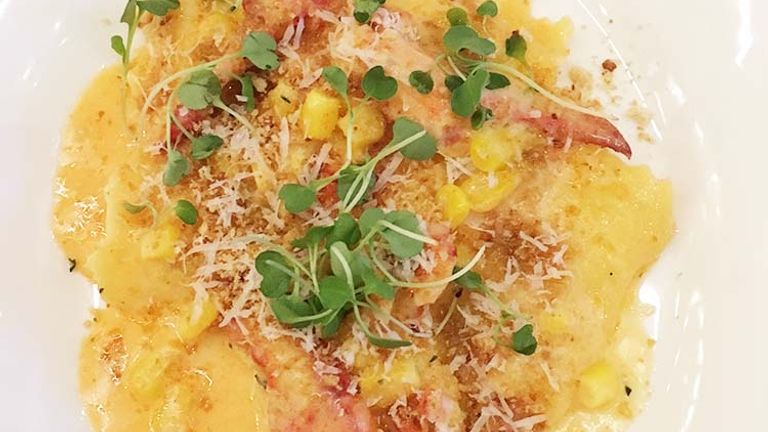 Metropole Kitchen + Bar offers delicious dishes, such as corn ravioli and lobster. // © 2017 Emma Weissmann