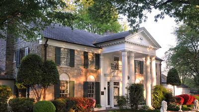 Memphis has an array of popular attractions, including Graceland, the stately home of the late Elvis Presley. // © 2016 Graceland.com