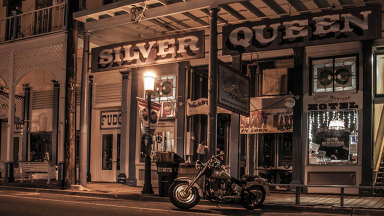 At night, travelers can take a ghost tour or cemetery tour of Virginia City, Nev. // © 2015 Creative Commons user tormods_bilder