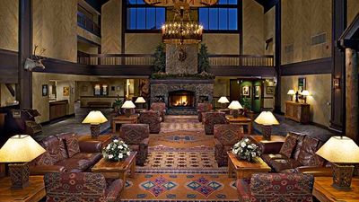 The AAA Four Diamond Tenaya Lodge in Yosemite, Calif. provides an intimate atmosphere for lovebirds looking to bond in the great outdoors. // © 2016 Tenaya Lodge