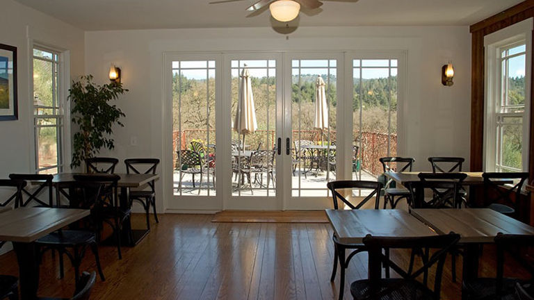 The hotel offers a daily, complimentary breakfast spread for guests, served in the breakfast room. // © 2017 Wine Country Inn & Cottages