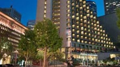 Hyatt Regency San Francisco Offers a White Christmas