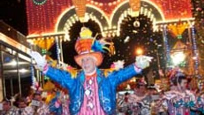 Galveston Invites Guests to Mardi Gras