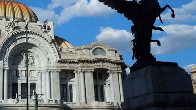Gritzewsky often recommends that first-time visitors to Mexico head to Mexico City, or that they combine the capital with another destination. // © 2014 Creative Commons user rutlo
