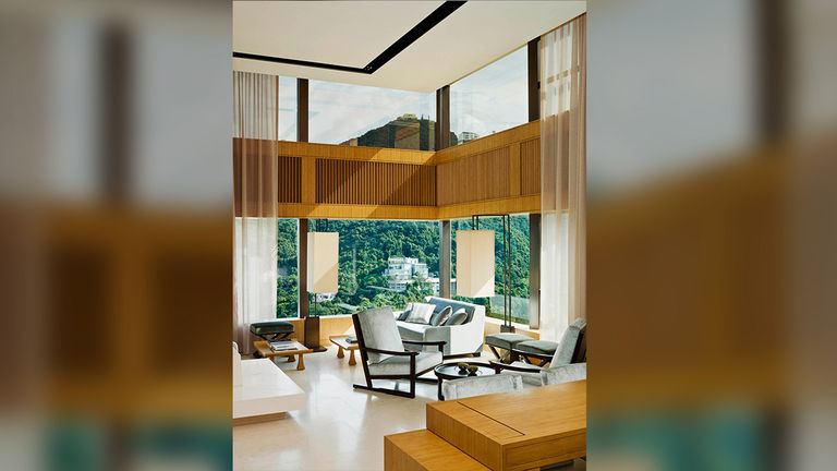 SkyLoungeIslandView