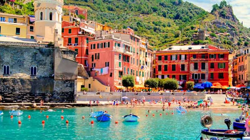 The five villages of Cinque Terre line the Mediterranean Sea. // © 2015 2