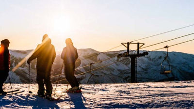 Families can hit the slopes on Bald Mountain, affectionately known to locals as Mount Baldy. // © 2016 Sun Valley Resort 2