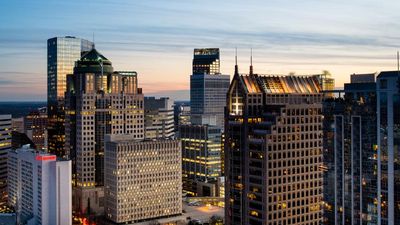 Don’t let Charlotte’s reputation for business fool you — families are welcome here, too. // © 2016 Charlotte Regional Visitors Authority 2