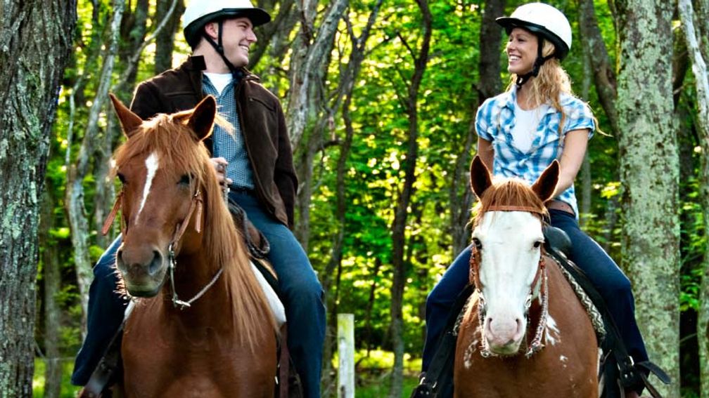 See Shenandoah National Park from the saddle. // © 2016 Kelly J. Mihalcoe LLC. Virginia Tourism Corporation 2