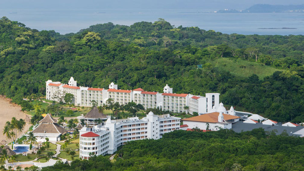 5 Family Adventures in Panama City