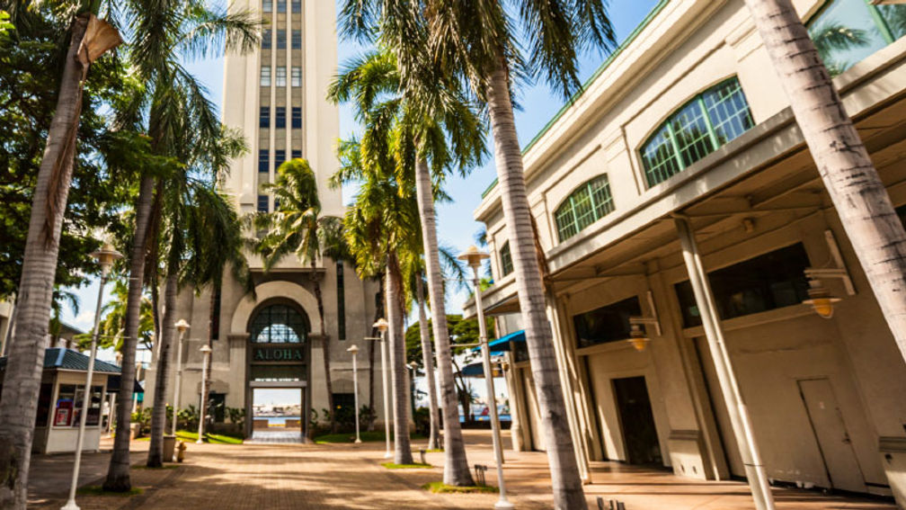 Scavenger Hunts on Oahu With Urban Adventure Quest