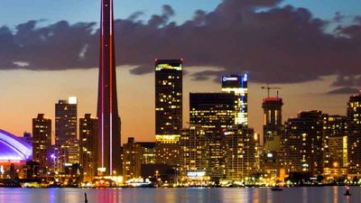 Toronto is packed with family-friendly sights and activities. // © 2014 Shutterstock 2