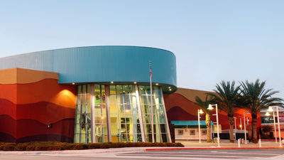 Kids love the interactive science exhibits at Discovery Cube Orange County. // © 2015 Visit Anaheim