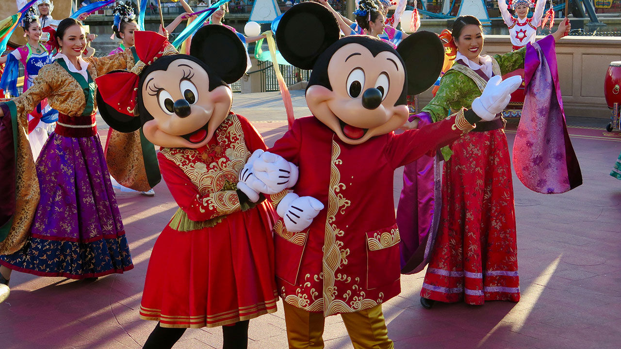 For 2020's Lunar New Year Celebration Mickey and Minnie debuted new costumes designed by Guo Pei.