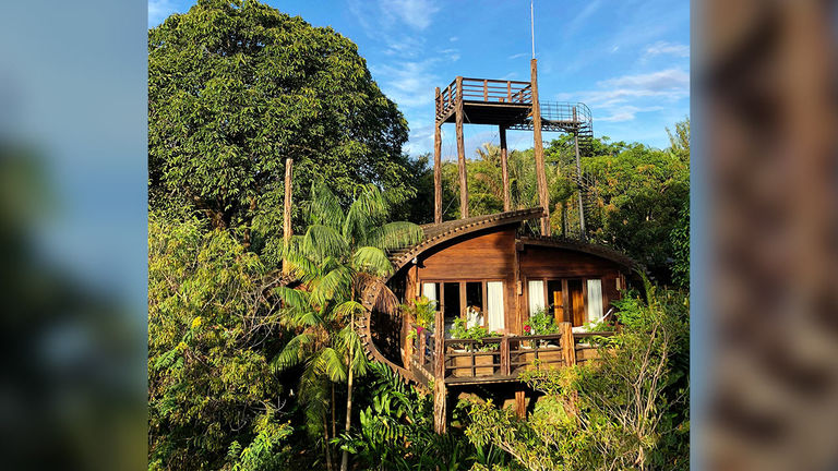 Guests will stay at Mirante do Gaviao Amazon Lodge, a luxury eco-lodge.