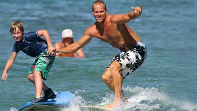 Hawaii is a great place for families to learn to surf together. // © 2013  Hans Hedemann Surf School 3